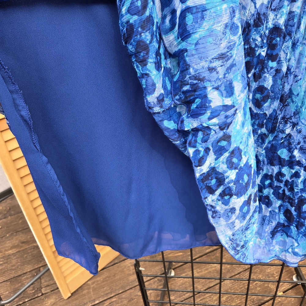 Ruby Rd. Gorgeous Blue And White Patterned Skirt - image 4